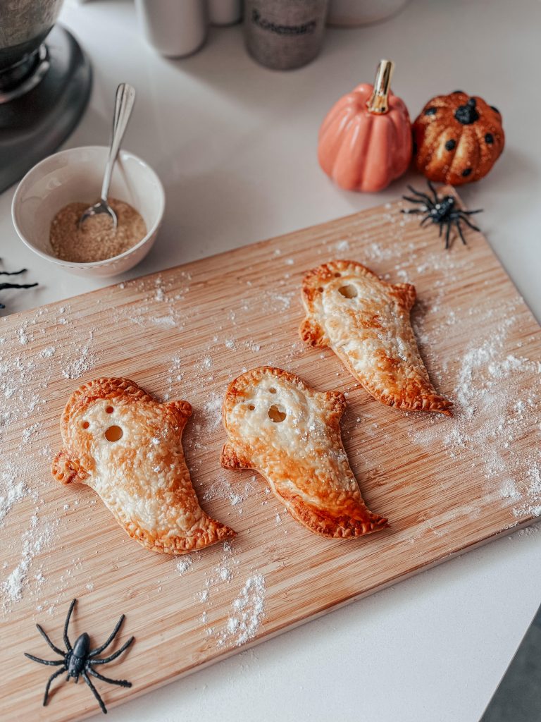 Ghoulish ghost apple pies 👻